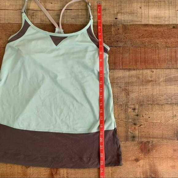 Lole workout tank with built in bra in blue and gray - M - Picture 6 of 12